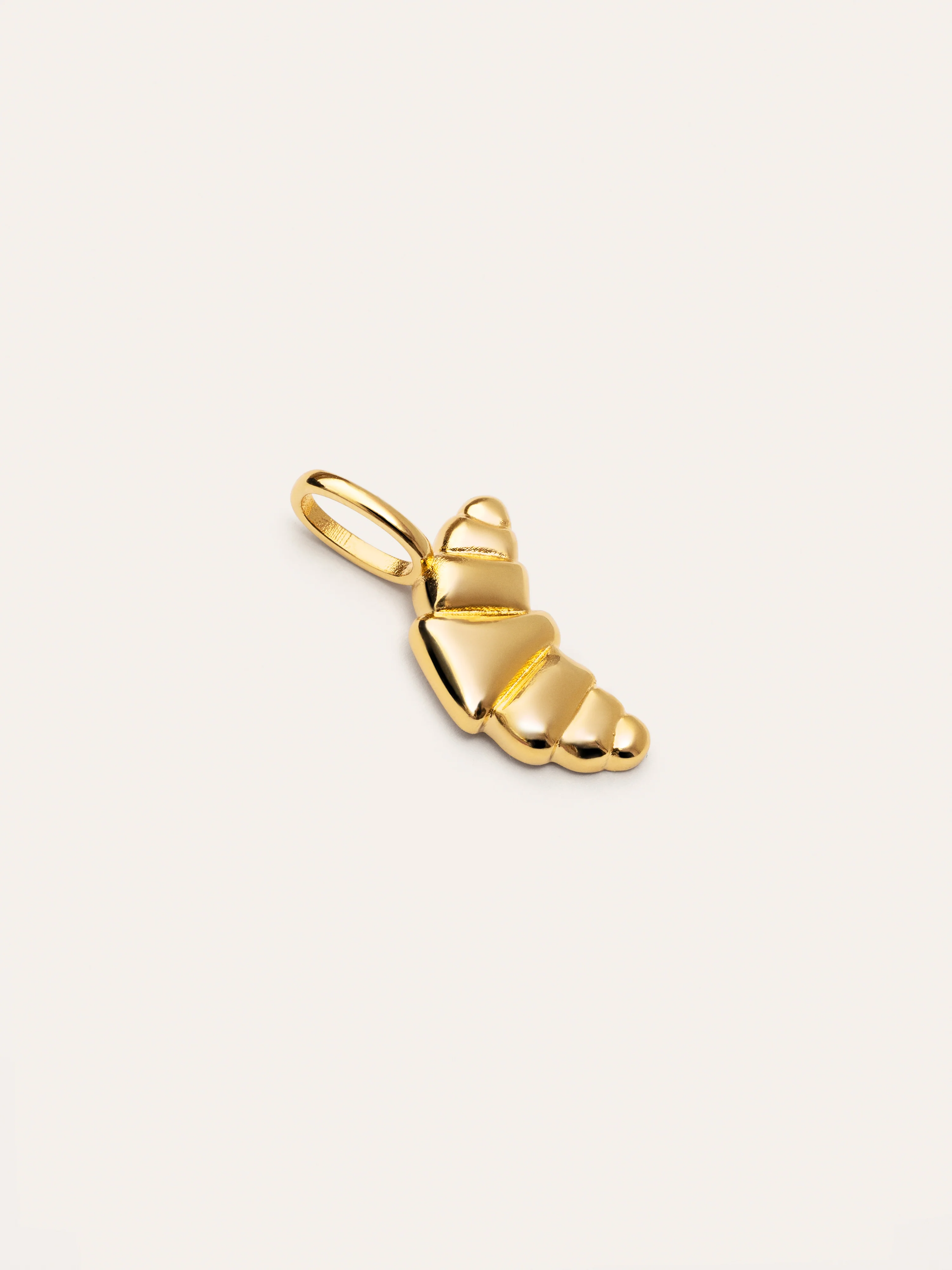 Charm Croissant Baño Oro - Image 3