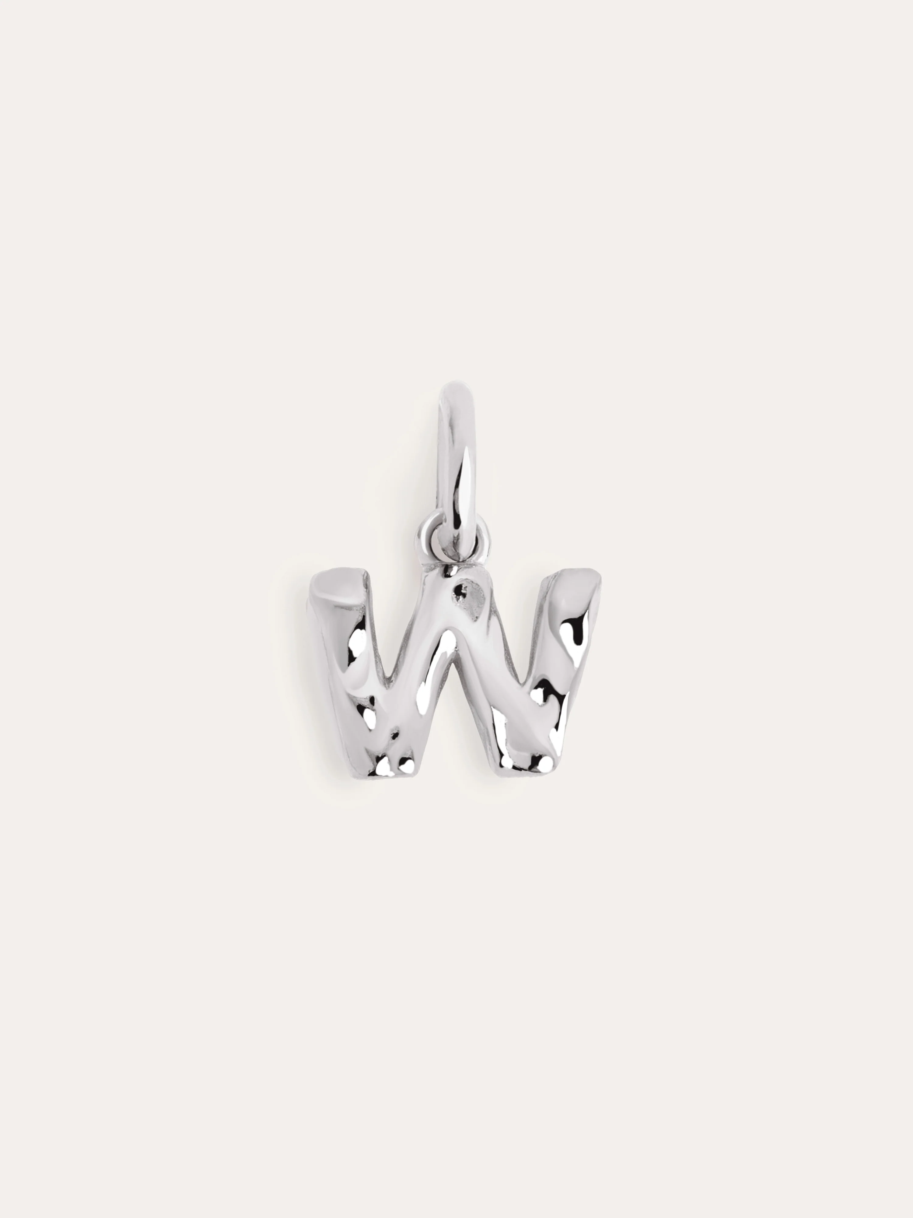 Charm Letter Organic Plata - Image 18