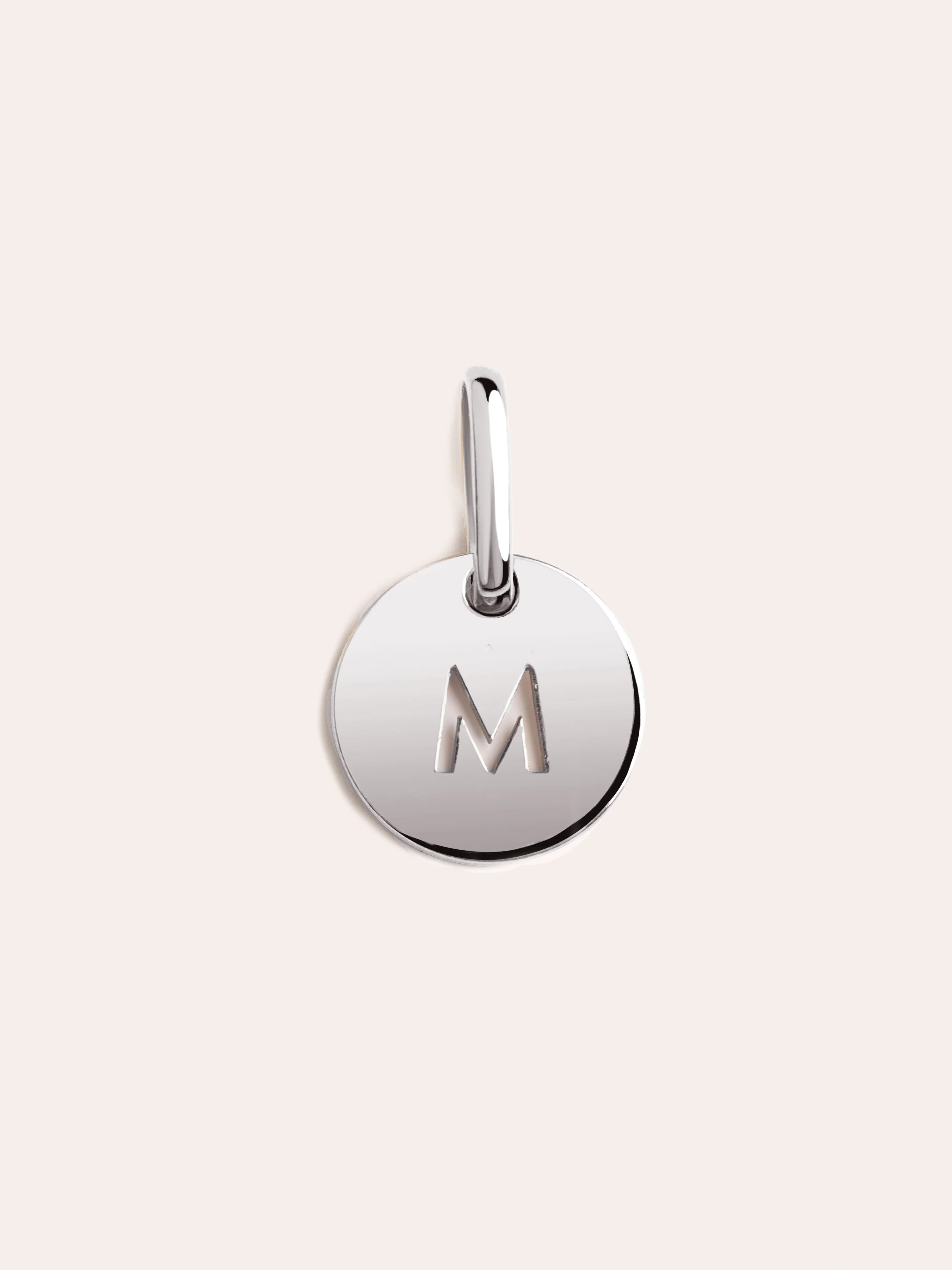 Mini Medallion Letter Plata - Image 9