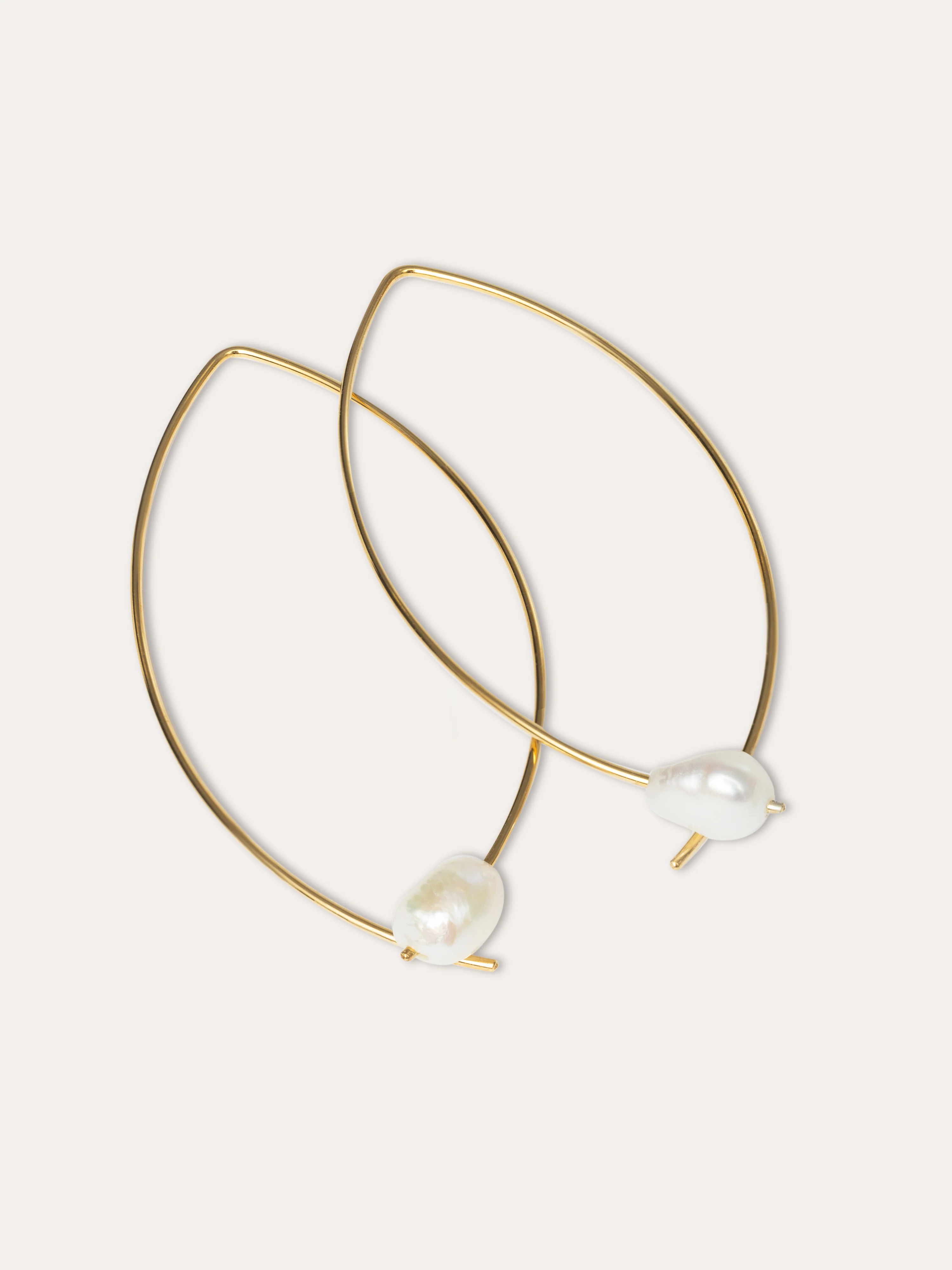 Pendientes Arch Bean Pearl Plata Baño Oro - Image 3